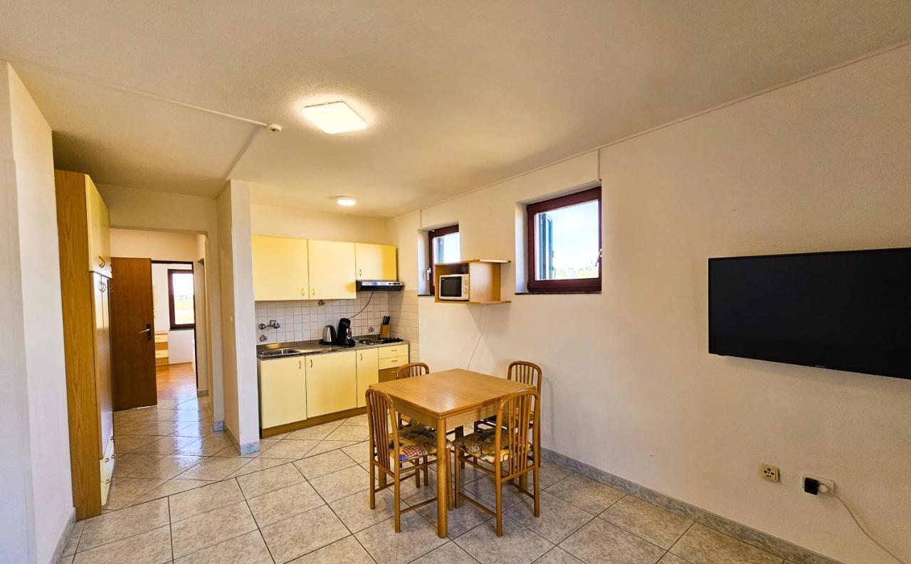 Aenona Sea View Apartments Нин Экстерьер фото